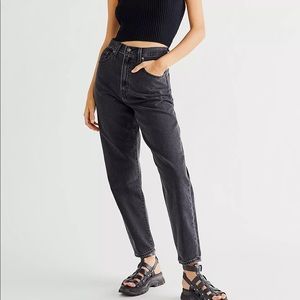 Nwt Levi’s High Rise Loose Taper Black Jeans Size 26x27